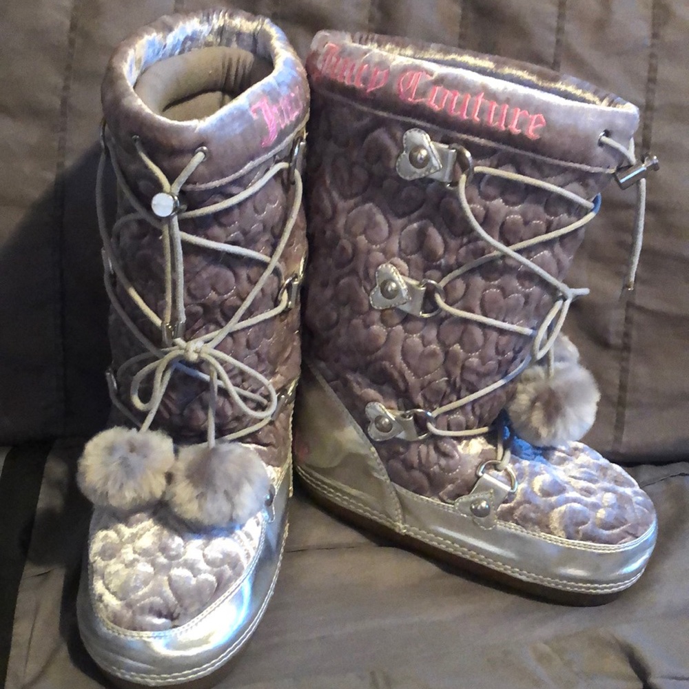 NEW Juicy Couture Silver Snow Boots